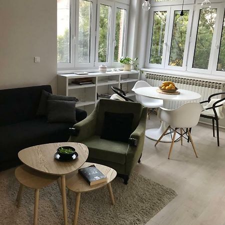 Апартаменты Studio Apartman Park Galerija Осиек Экстерьер фото