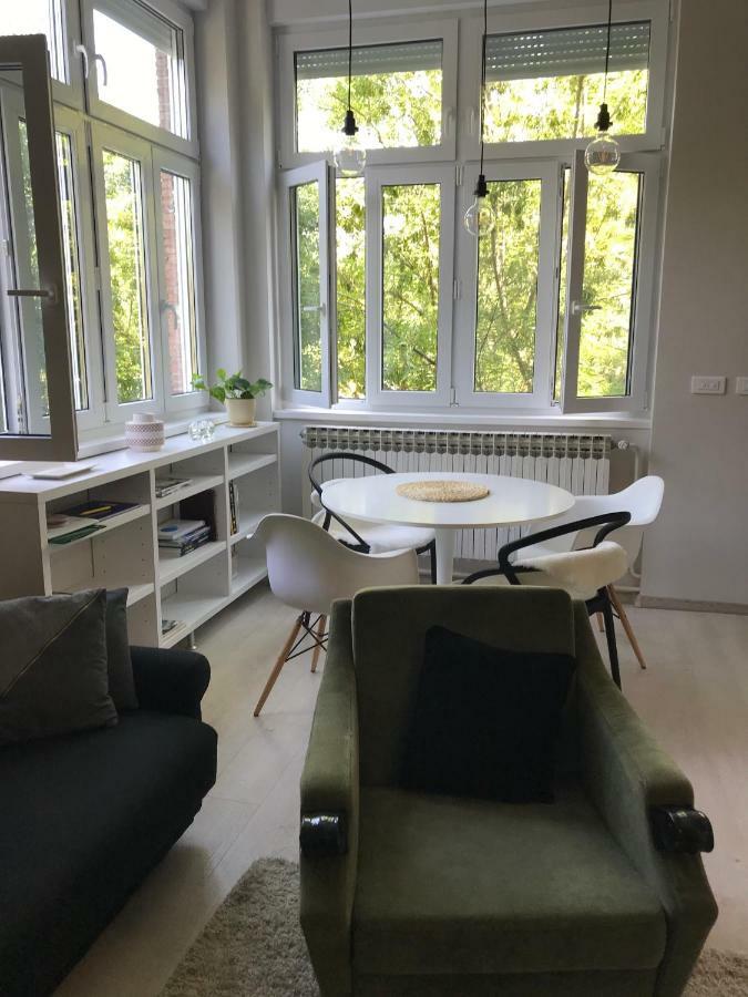 Апартаменты Studio Apartman Park Galerija Осиек Экстерьер фото