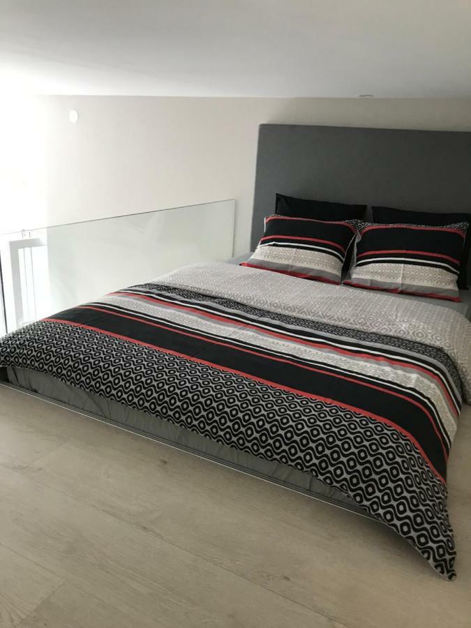 Апартаменты Studio Apartman Park Galerija Осиек Экстерьер фото
